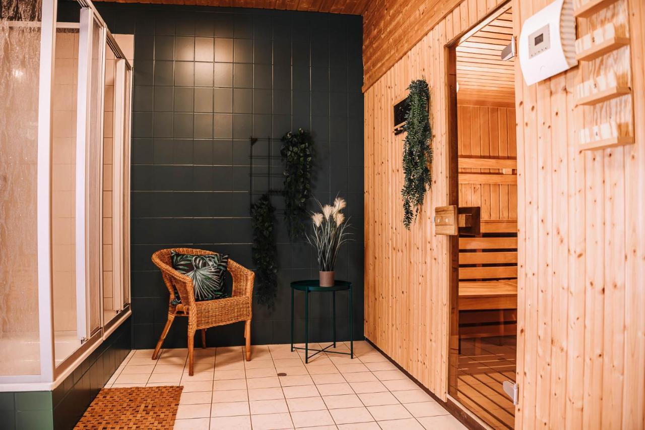 XXL Ferienhaus Goldberger See - Sauna - 16 Personen Exterior foto