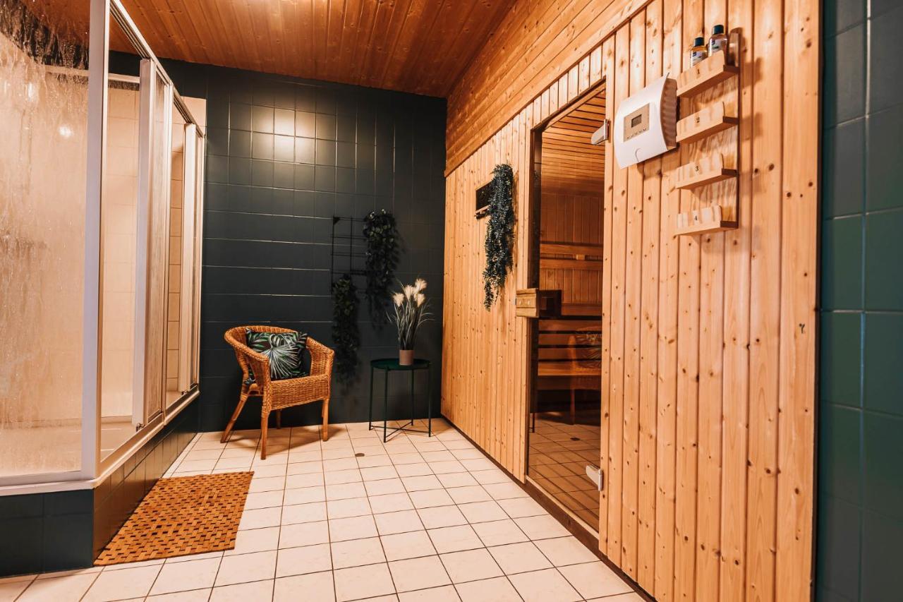 XXL Ferienhaus Goldberger See - Sauna - 16 Personen Exterior foto