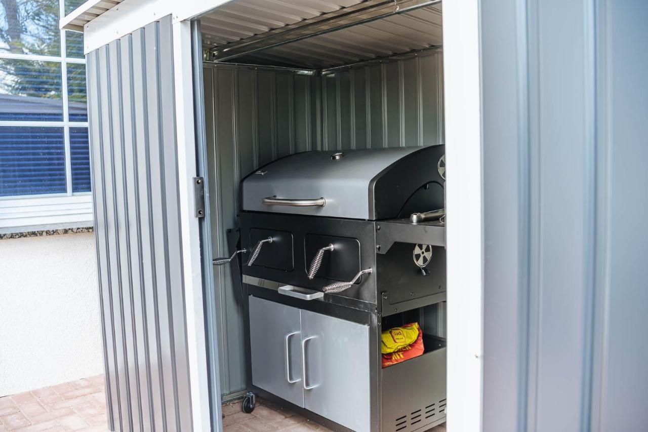XXL Ferienhaus Goldberger See - Sauna - 16 Personen Exterior foto